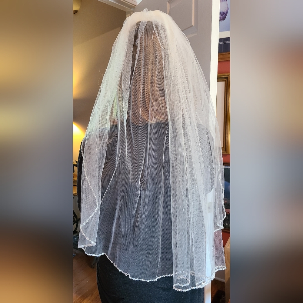 Tulle bridal wedding veil blusher sequin trim with comb